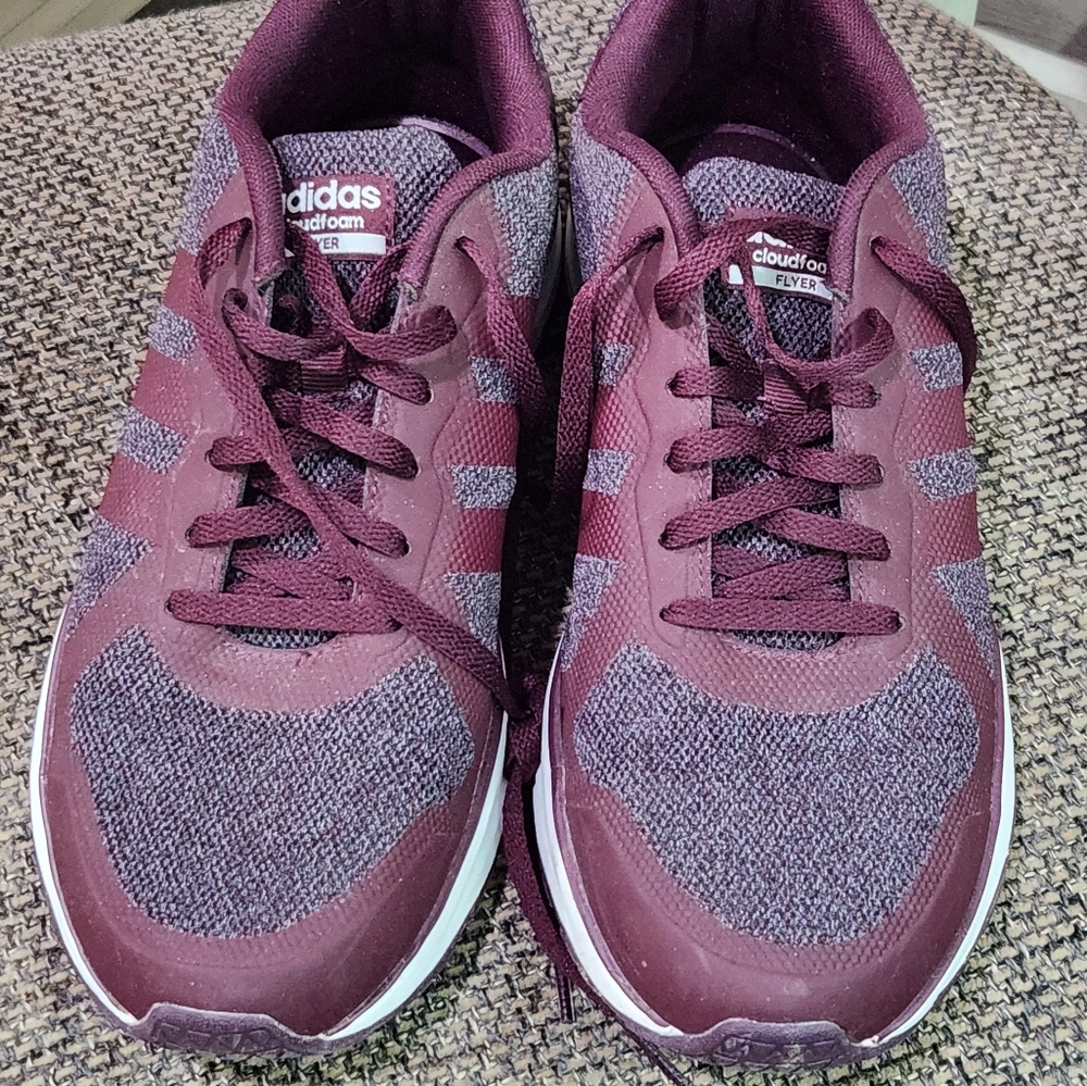 Adidas Like new women's sneaker